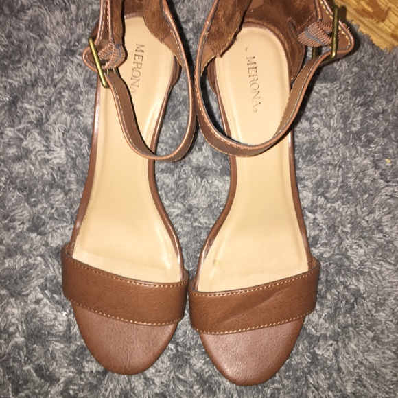 Shoes - Picture 2 of 3